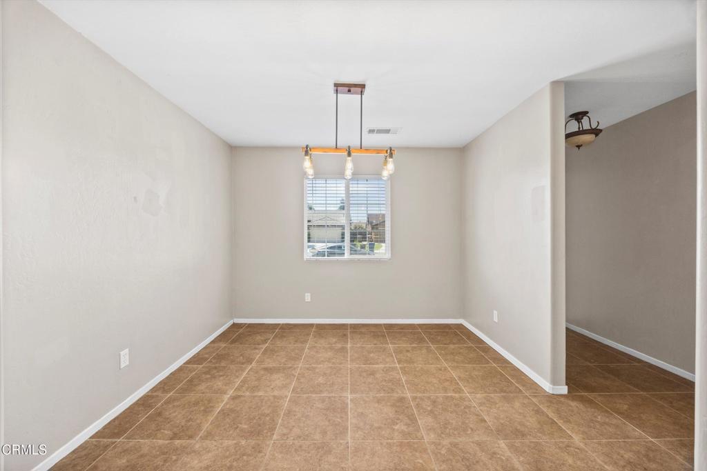 MLS #V1-29786 image #9