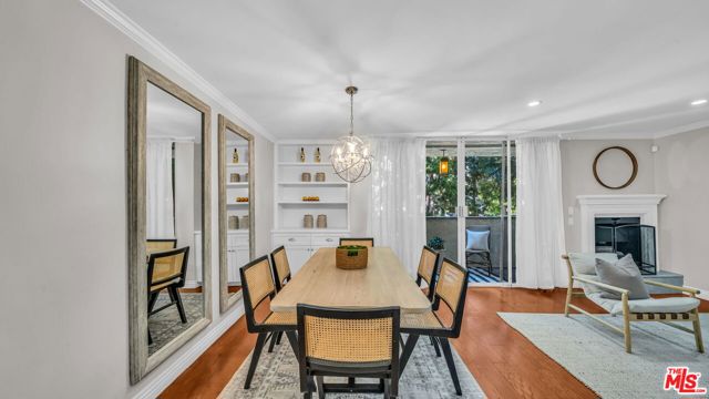 1130 9th Street, Santa Monica CA: https://media.crmls.org/mediaz/a6742261-afa2-4608-8d0b-952a32801a7c.jpg