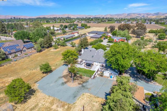 1969 Buena Vista Ave, Livermore CA: https://media.crmls.org/mediaz/a6752a23-13bb-4531-acd9-7ac1630c2706.jpg