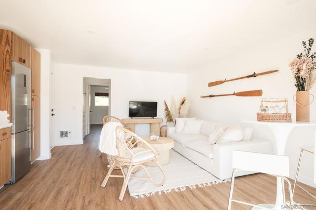 Image 33 of 52 For 4627 Park Dr