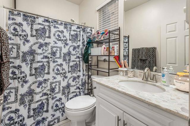 Detail Gallery Image 11 of 30 For 940 Hydra, San Marcos,  CA 92069 - 5 Beds | 4/1 Baths