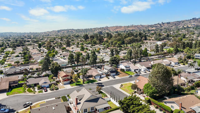 1461 Lexington Court, Camarillo CA: https://media.crmls.org/mediaz/a675d61d-6e2e-4714-9847-67185bd25d27.jpg