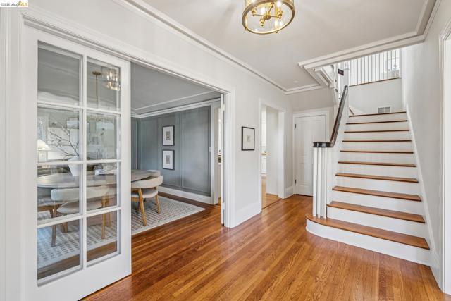 Image 5 of 59 For 4201 Lakeshore Ave