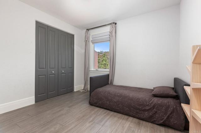 4470 Caminito Tecera, Del Mar CA: https://media.crmls.org/mediaz/a6775daf-5857-4840-887c-e916cc086a55.jpg