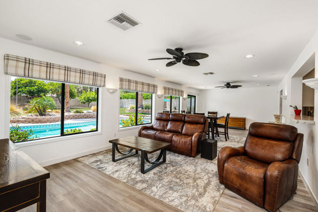 74619 Fairway Drive, Palm Desert CA: https://media.crmls.org/mediaz/a678ba77-aa06-4077-a328-67397b842c13.jpg