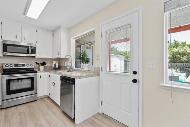409 Sailfish Drive, Aptos CA: https://media.crmls.org/mediaz/a67a75c7-5125-4b42-a88e-451167df6495.jpg