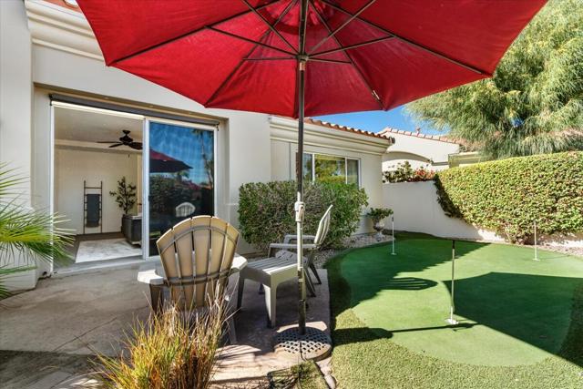 78999 Breckenridge Drive, La Quinta CA: https://media.crmls.org/mediaz/a67ab4d4-1910-4dc2-b148-0108fb0af406.jpg