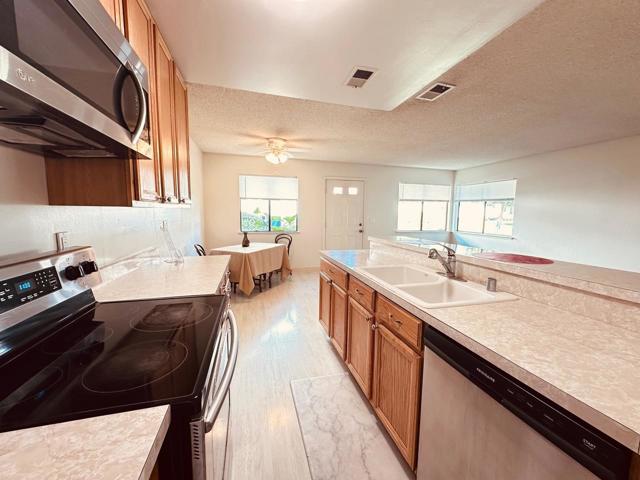 922 Ponselle Lane, Capitola CA: https://media.crmls.org/mediaz/a67acca9-ea95-4aee-8880-d8b074db2038.jpg