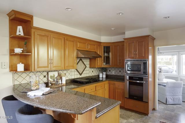 Detail Gallery Image 12 of 41 For 1896 E Mountain St, Pasadena,  CA 91104 - 4 Beds | 2/1 Baths