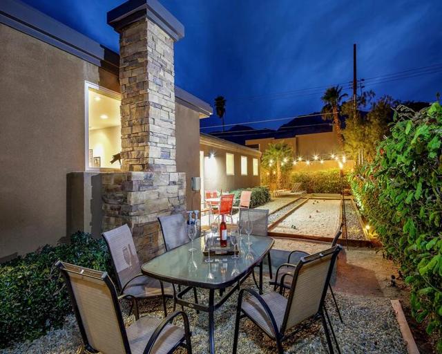 52883 Eisenhower Drive, La Quinta CA: https://media.crmls.org/mediaz/a67b5347-ca78-4965-9553-d67c8d38fa64.jpg