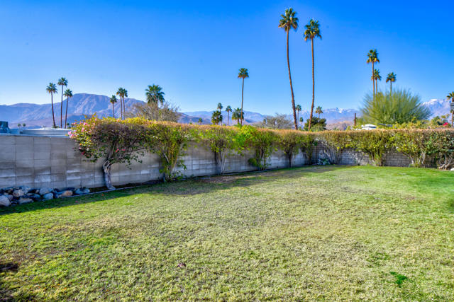 70091 Chappel Road, Rancho Mirage CA: https://media.crmls.org/mediaz/a67e2f10-f511-4e09-bda5-9c2755996d82.jpg