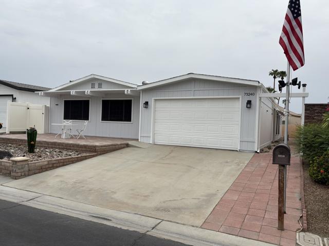 73240 Adobe Springs Drive, Palm Desert CA: https://media.crmls.org/mediaz/a67eb6e2-fd5d-4ef1-a5e6-6ec558871930.jpg