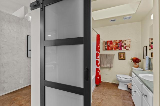 Image 15 of 38 For 52505 Avenida Alvarado