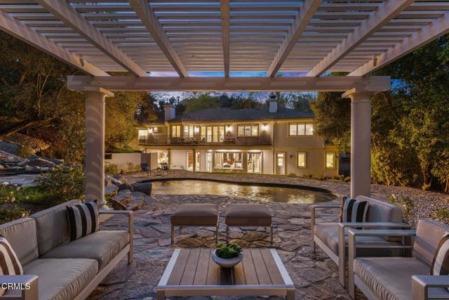 Detail Gallery Image 7 of 50 For 4080 Dover Rd, La Canada Flintridge,  CA 91011 - 5 Beds | 6/1 Baths