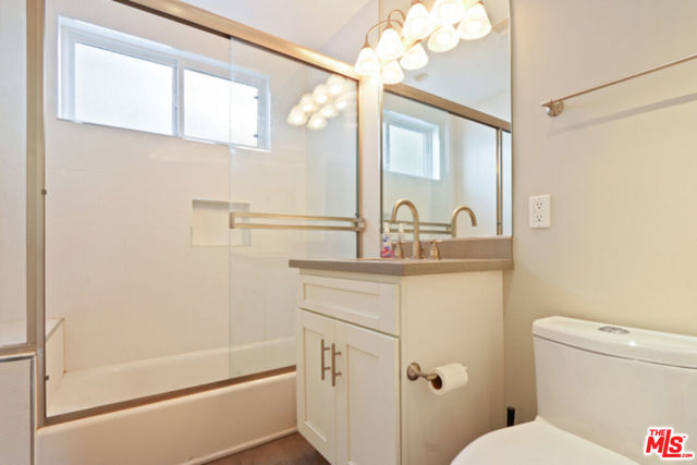 1246 N Genesee Avenue, West Hollywood CA: https://media.crmls.org/mediaz/a6800f66-deac-4222-ab96-55c2876b0900.jpg