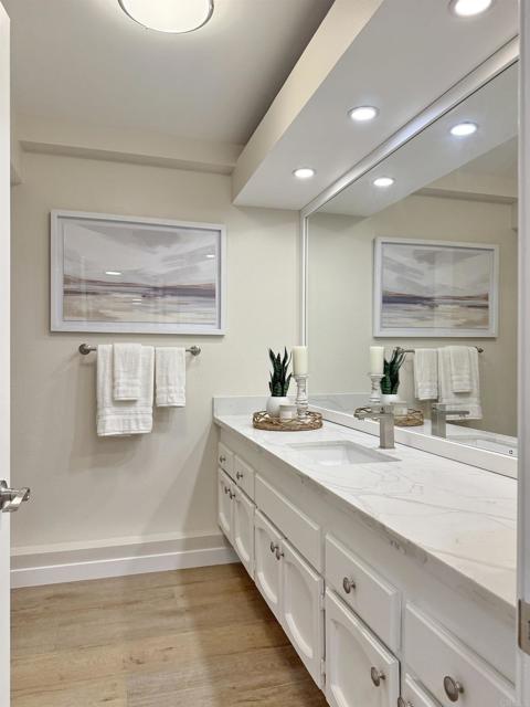 Detail Gallery Image 12 of 29 For 1820 Avenida Del Mundo #306,  Coronado,  CA 92118 - 1 Beds | 1/1 Baths