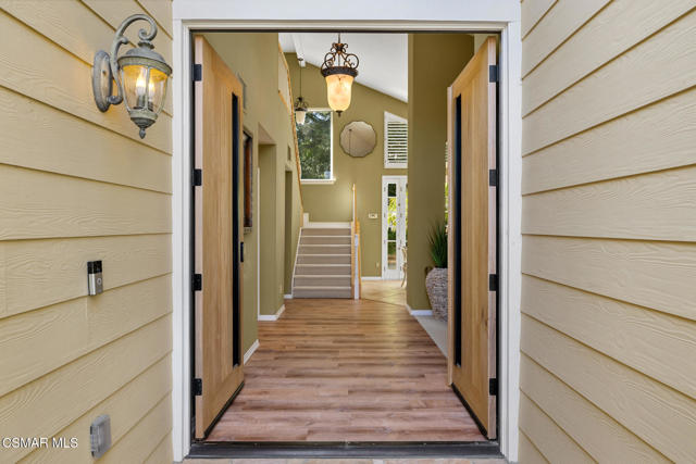 24587 Lola Lane, Newhall CA: https://media.crmls.org/mediaz/a682a4de-9a90-496c-b45a-26962129cd8c.jpg