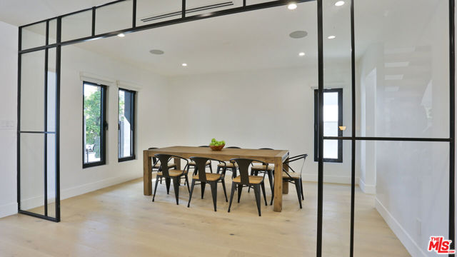 842 S Ogden Drive, Los Angeles CA: https://media.crmls.org/mediaz/a6836281-e000-485b-9916-0ea4cc093386.jpg