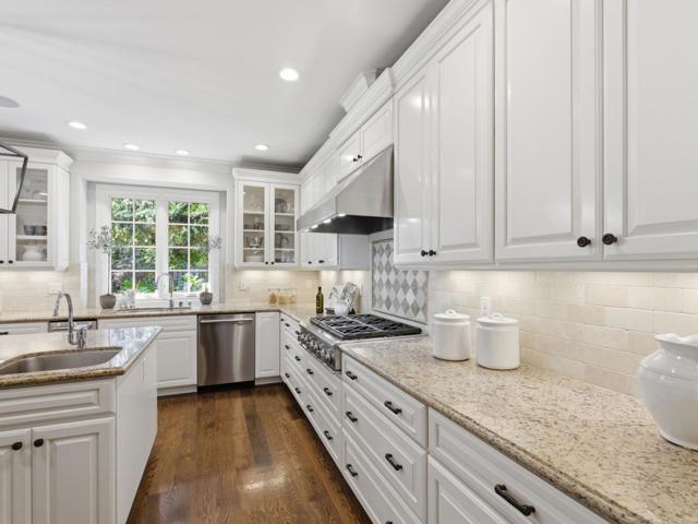 Image 9 of 55 For 345 Vine Street