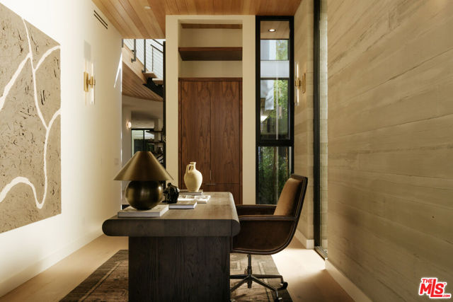 Image 7 of 16 For 8906 Hubbard Street