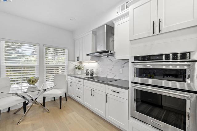 24 Dauphine, Newport Coast CA: https://media.crmls.org/mediaz/a685c5e6-295a-4c0d-8b61-53be5b27cbad.jpg