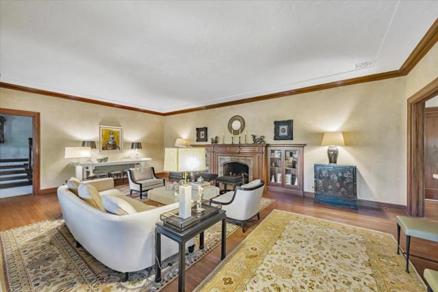 Image 4 of 59 For 125 Los Altos Avenue