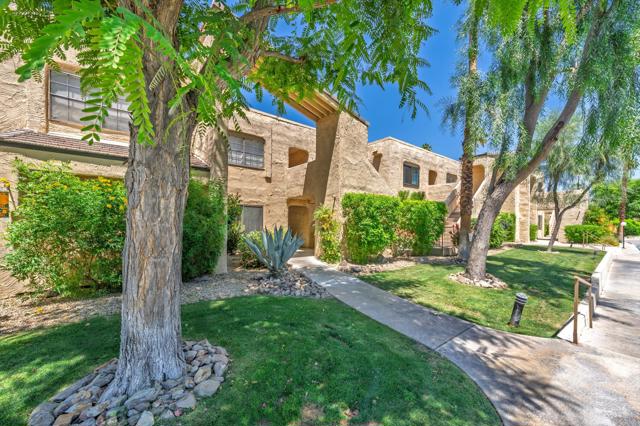 5300 E Waverly Drive, Palm Springs CA: https://media.crmls.org/mediaz/a688f20b-3ba4-454c-b2de-514bc6090f5e.jpg