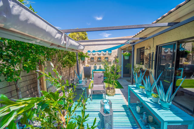 70100 Mirage Cove Drive, Rancho Mirage CA: https://media.crmls.org/mediaz/a689455b-1bcb-4b28-abab-372b61c36335.jpg