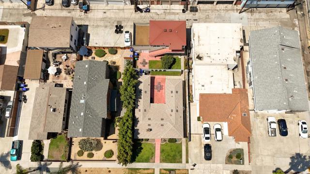 4662 4664 Bancroft, San Diego CA: https://media.crmls.org/mediaz/a68a0d21-9c2c-4f5a-b062-946d700da507.jpg