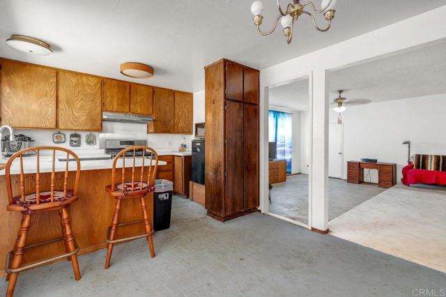 13442 Mountainside Drive, Poway CA: https://media.crmls.org/mediaz/a68a25c1-0503-4d69-9306-48e96881c3c4.jpg