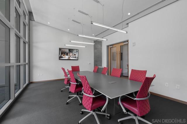 800 The Mark, San Diego CA: https://media.crmls.org/mediaz/a68ac048-d240-4797-a015-571b8d7e0b56.jpg