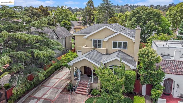 1415 Vancouver Ave, Burlingame CA: https://media.crmls.org/mediaz/a68b539b-973c-47cc-ae5b-c1bf6972574e.jpg