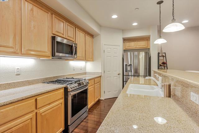 Image 10 of 34 For 4380 Fitzwilliam St