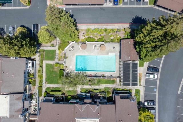 15 Glenwood, Hercules CA: https://media.crmls.org/mediaz/a68cb2a1-ef14-4368-b66f-0cd2eacebdc3.jpg