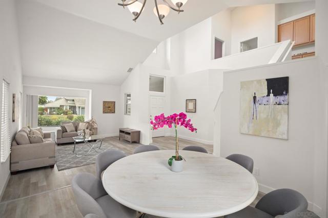 13358 Twin Circle Ct, Poway CA: https://media.crmls.org/mediaz/a68ce3c6-32fa-4df7-9fea-1988b5b576fd.jpg