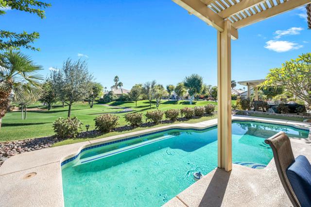 44660 S Heritage Palms Drive, Indio CA: https://media.crmls.org/mediaz/a68dab7c-1c35-45fd-9192-49e470b99c9b.jpg