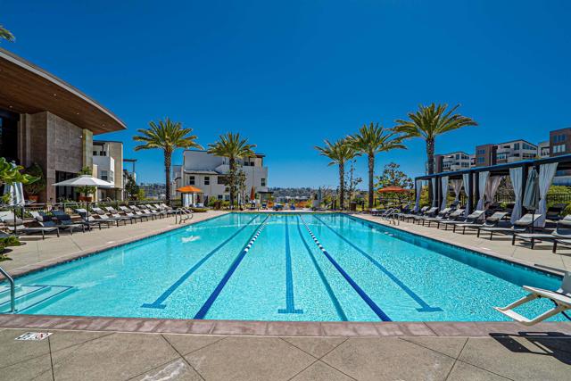 2335 Aperture Circle, San Diego CA: https://media.crmls.org/mediaz/a68deca7-c393-4565-81f0-6a27cef8902c.jpg