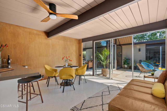 1449 Fordham Avenue, Thousand Oaks CA: https://media.crmls.org/mediaz/a68e168b-cff8-4ad7-85d0-595704eb796b.jpg