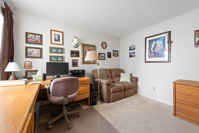 1404 Calle Lozano, Camarillo CA: https://media.crmls.org/mediaz/a68e2a5b-9c19-47cc-88c9-1acc674bced1.jpg
