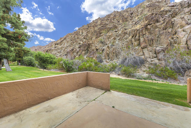 Image 23 of 30 For 78225 Cortez Lane 185