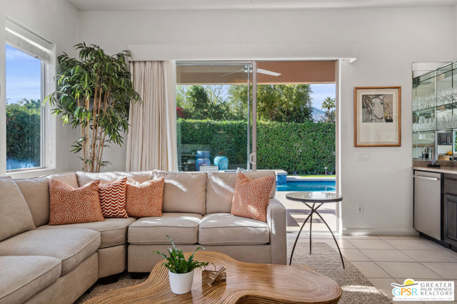 36750 Nancy Lane, Rancho Mirage CA: https://media.crmls.org/mediaz/a68e78d3-63d6-4c22-89b7-321025a631b2.jpg