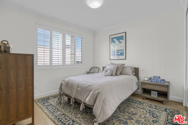 Drew Fenton | 11974 Mayfield Avenue Los Angeles CA | MLS: 7517831