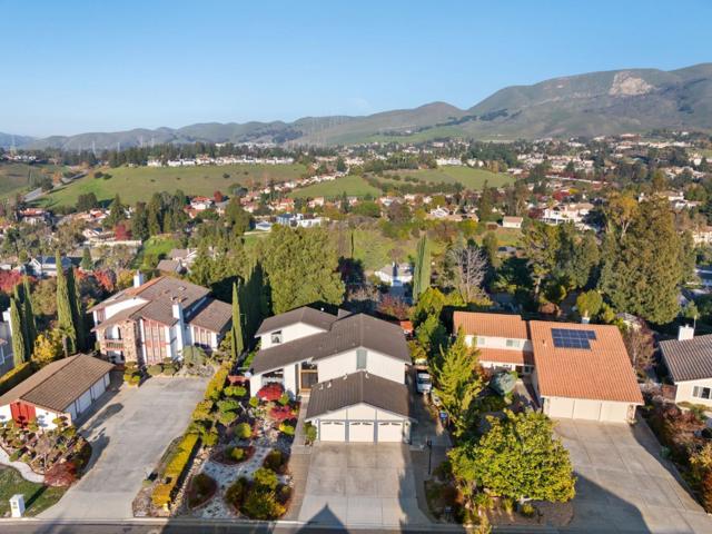 44500 Parkmeadow Drive, Fremont CA: https://media.crmls.org/mediaz/a69113fa-798e-4b76-96d6-e2dceb1a9627.jpg