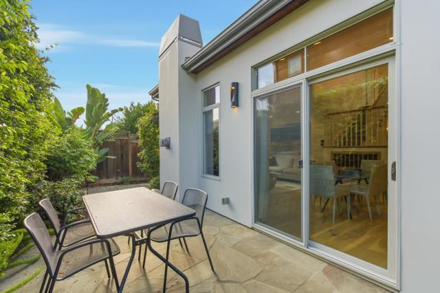 1236 Hoover Street, Menlo Park CA: https://media.crmls.org/mediaz/a6911e1b-63ba-4960-92a3-d29d69a62faa.jpg