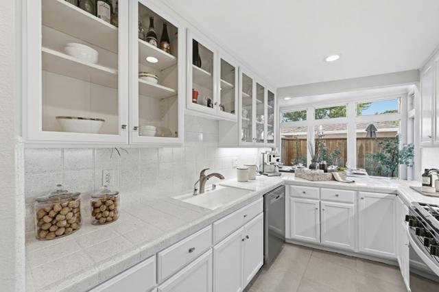 1962 Menalto, Menlo Park CA: https://media.crmls.org/mediaz/a692412f-3745-4eee-967a-2dd3c15a2565.jpg