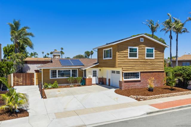 3380 Moraga Court, San Diego CA: https://media.crmls.org/mediaz/a6929301-f0cc-4114-8047-f34fb29a990b.jpg
