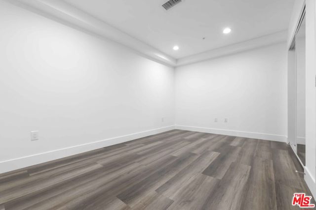 6006 Klump Avenue, 1 photo 15