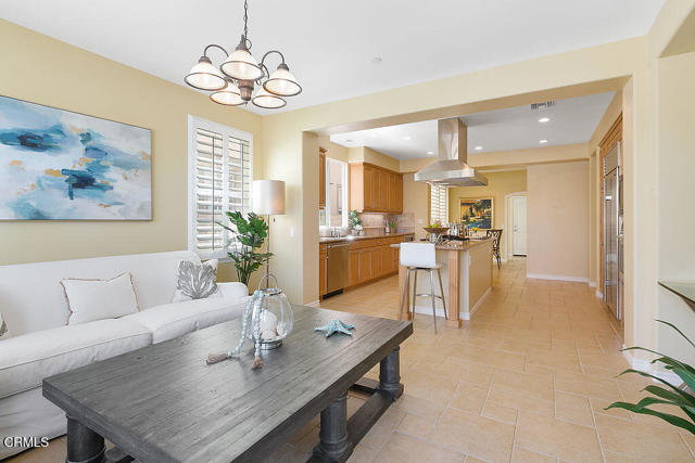 1464 Twin Tides Place, Oxnard CA: https://media.crmls.org/mediaz/a6932f06-da4c-4363-9737-158b418afcff.jpg