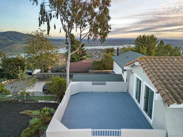 9811 Eucalyptus St, Spring Valley CA: https://media.crmls.org/mediaz/a693ceb9-4e8d-46b6-b9c5-a96aebde7f79.jpg