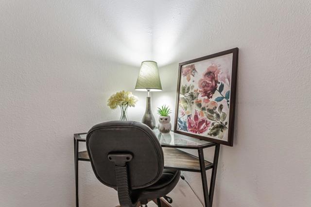 323 Broadway, Santa Cruz CA: https://media.crmls.org/mediaz/a69430ea-03f5-4dad-80ed-5f9eb7b98481.jpg
